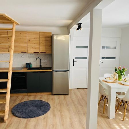 Apartamenty Pod Wieza 1 Олштинек Екстериор снимка