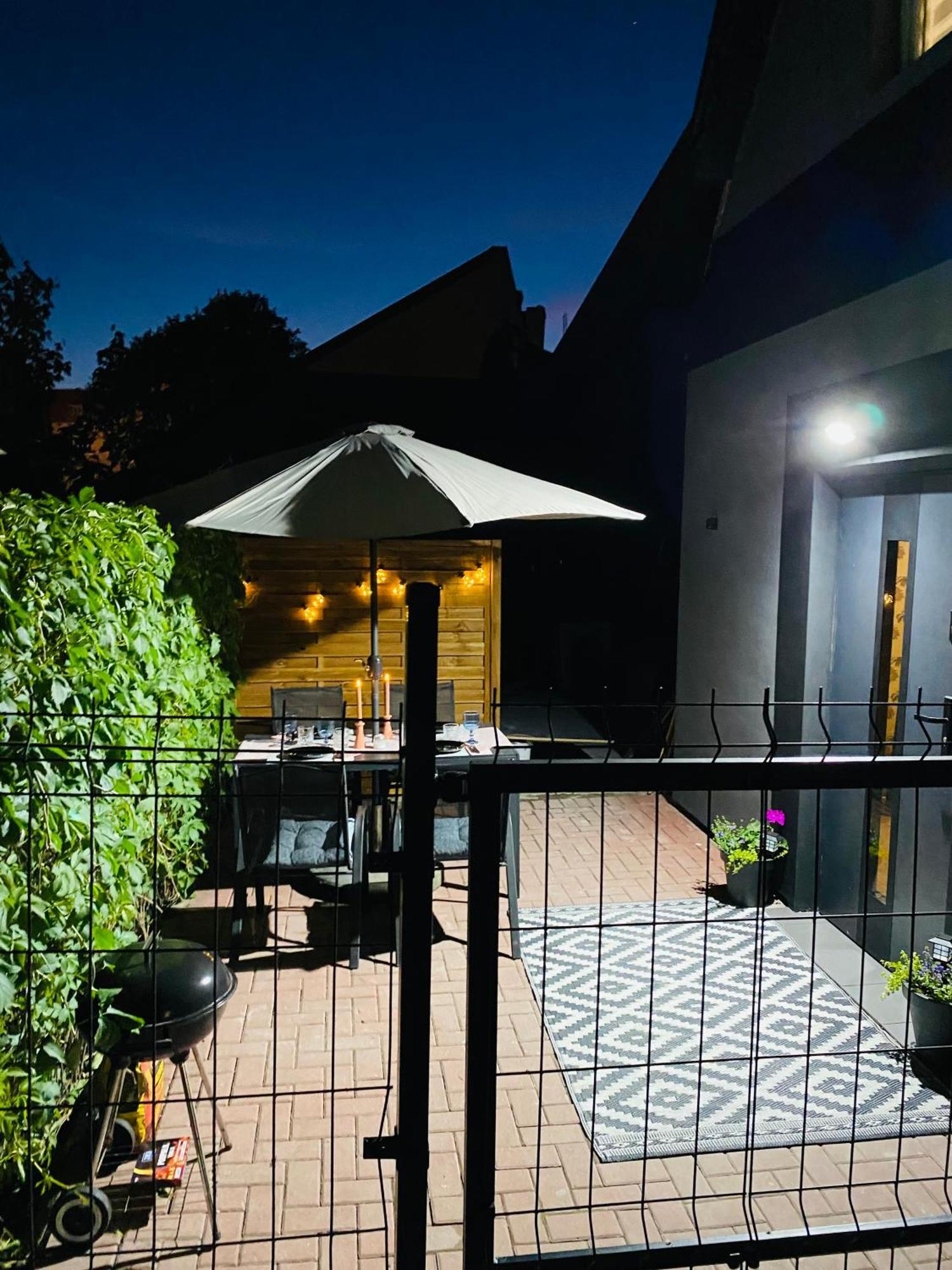Apartamenty Pod Wieza 1 Олштинек Екстериор снимка