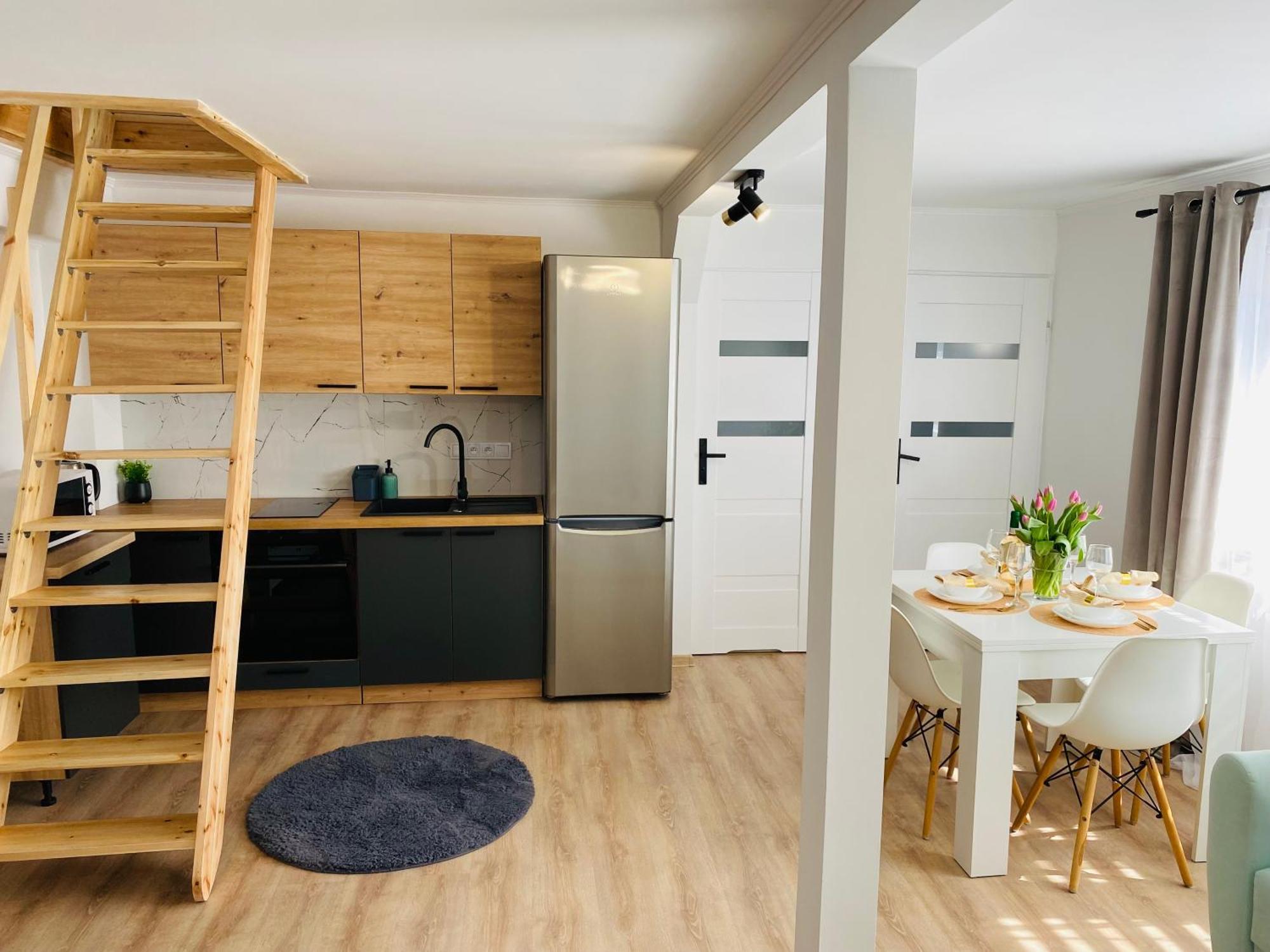 Apartamenty Pod Wieza 1 Олштинек Екстериор снимка