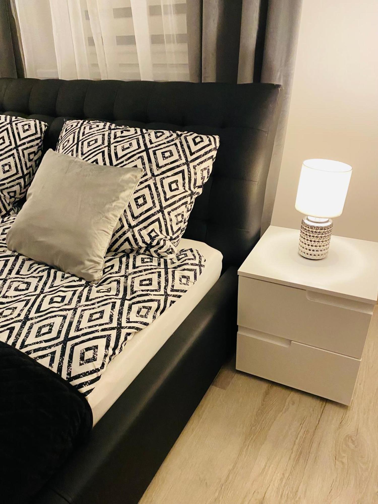 Apartamenty Pod Wieza 1 Олштинек Екстериор снимка
